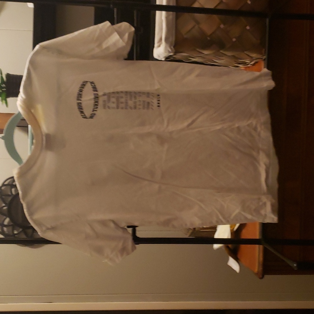 H & M Mens Tshirt